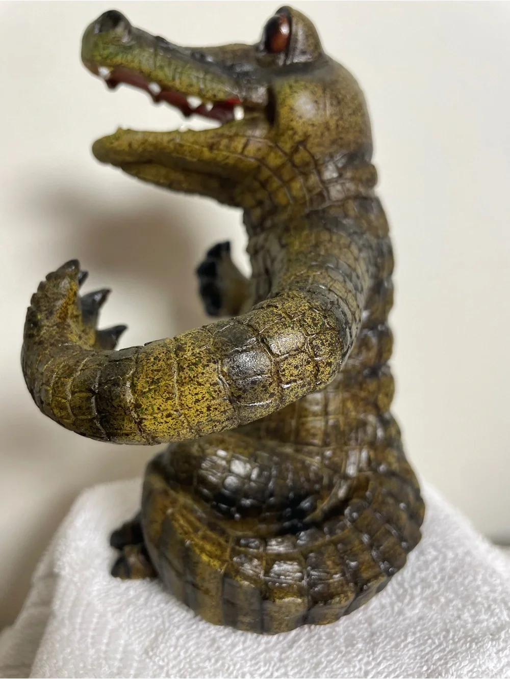 Vintage Cast Resin Alligator Crocodile Figurine Whimsical Reptile Decor 6.5